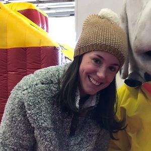 Meet your Posher, Cara